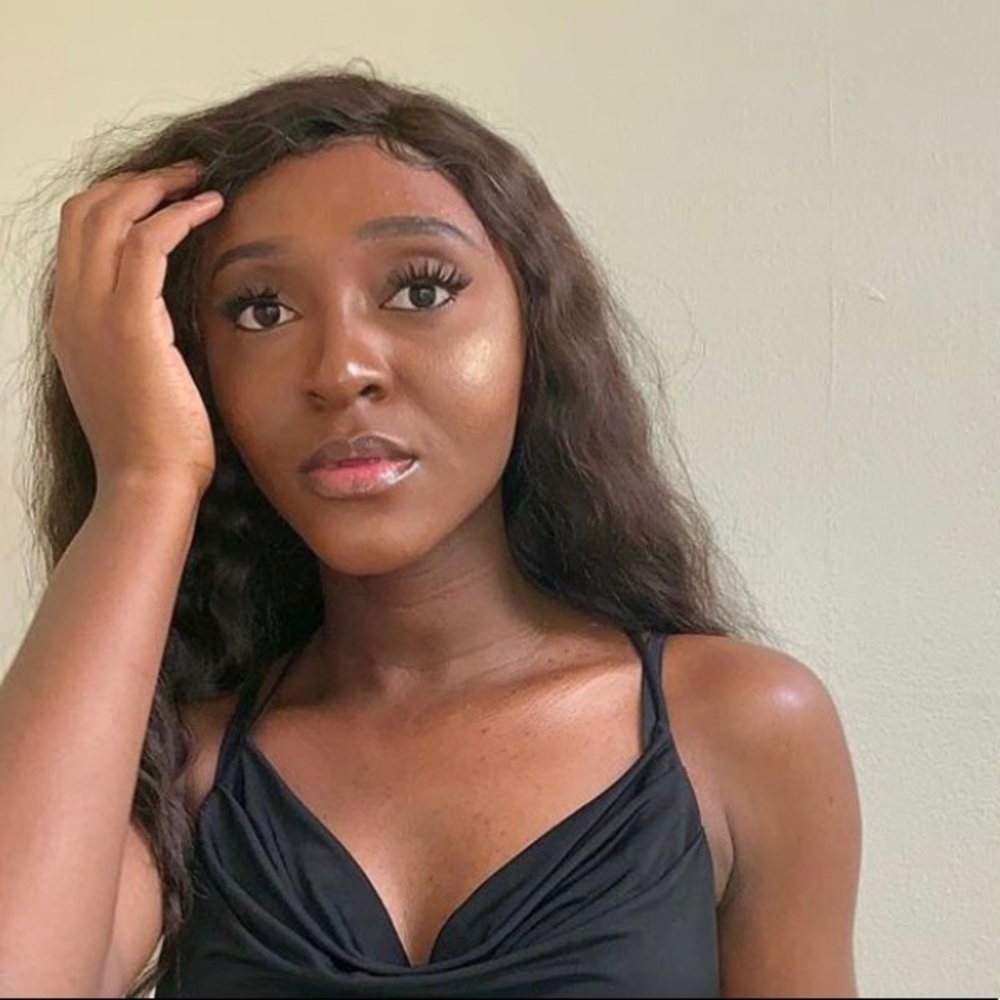 Meet your Posher, Aline